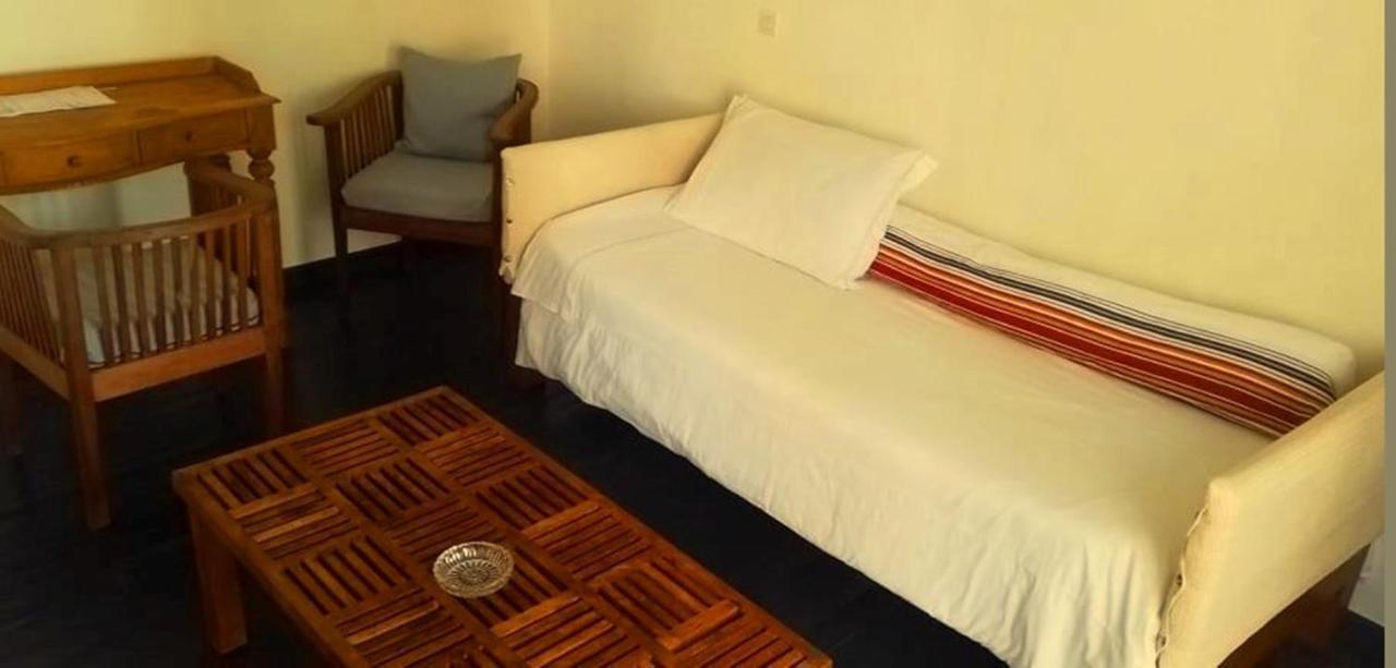 Hotel La Villette Antananarivo Exterior photo