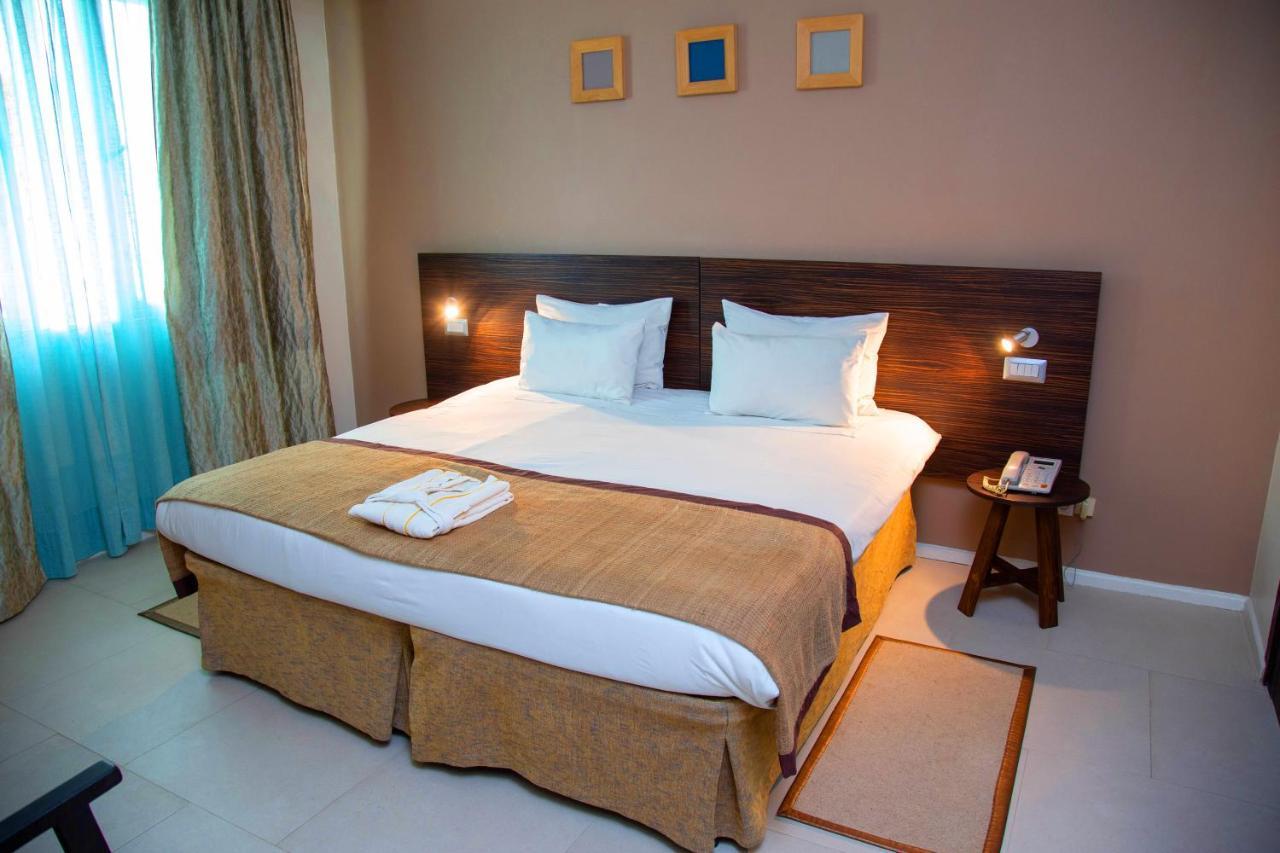 Hotel La Villette Antananarivo Exterior photo