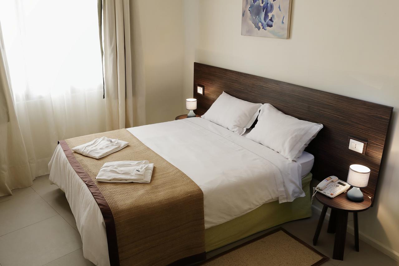 Hotel La Villette Antananarivo Exterior photo